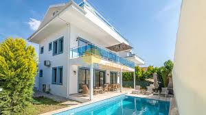 Hisarönü Merkezde Satılık 2+1 Daire