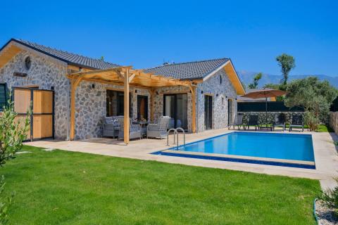 Hisarönü Merkezde Satılık 2+1 Daire - 4