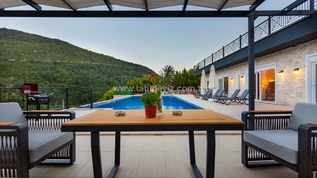 Villa Health - 26
