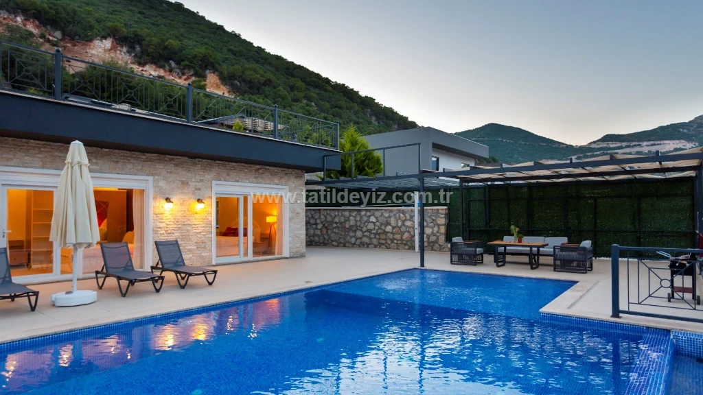 Villa Health - 34