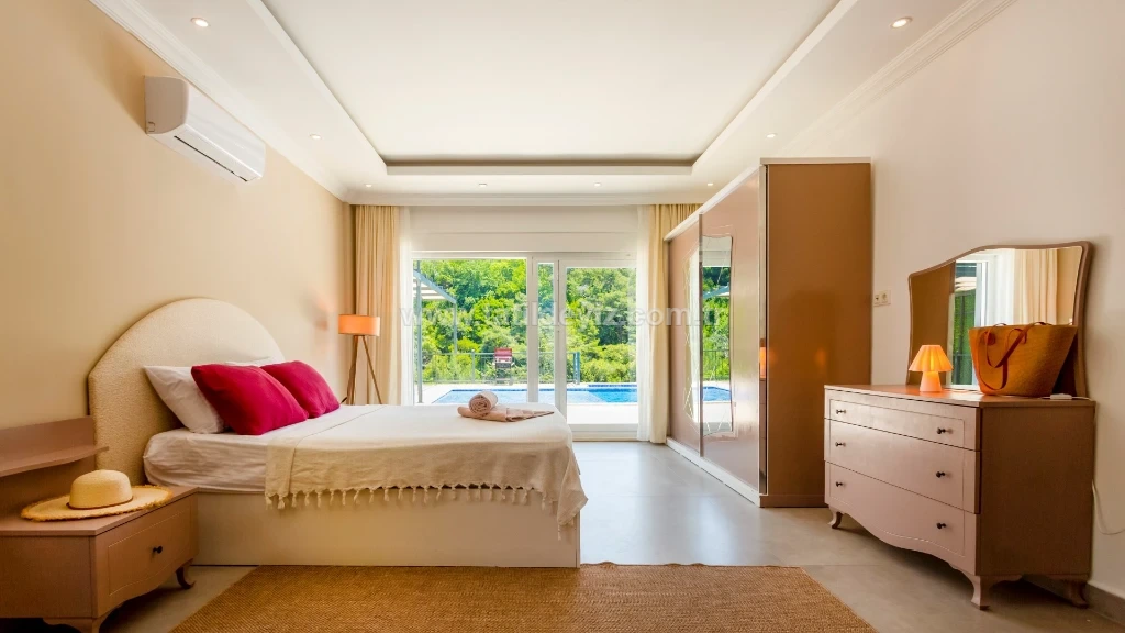 Villa Health - 109