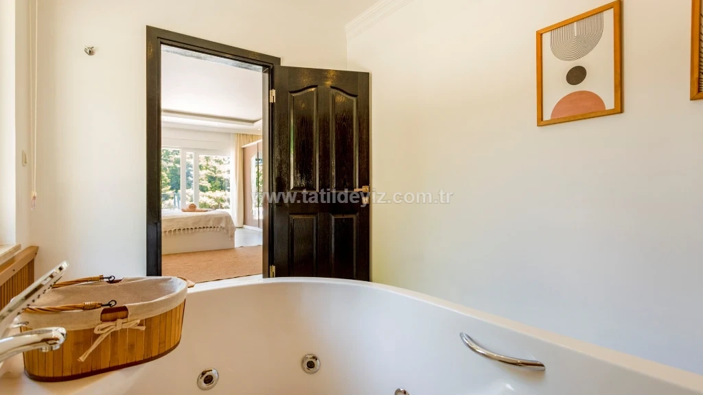 Villa Health - 112