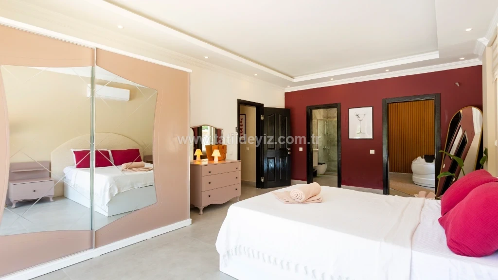 Villa Health - 114
